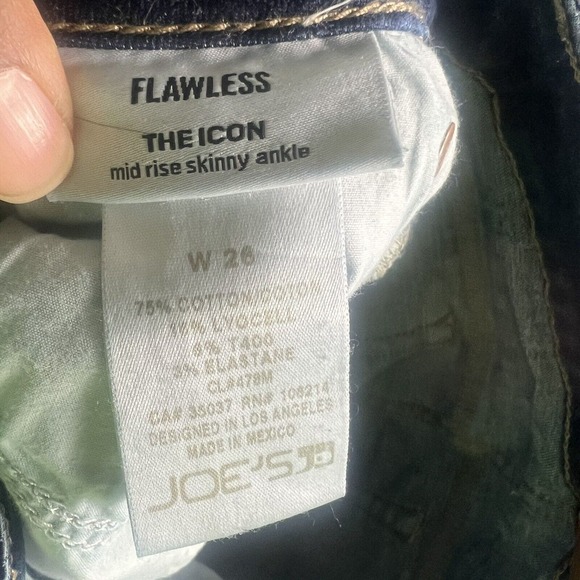 Joe's Flawless Icon Mid Rise Jeans Skinny Distressed Zipper Ankle Raw Hem Sz 26 - Picture 9 of 9